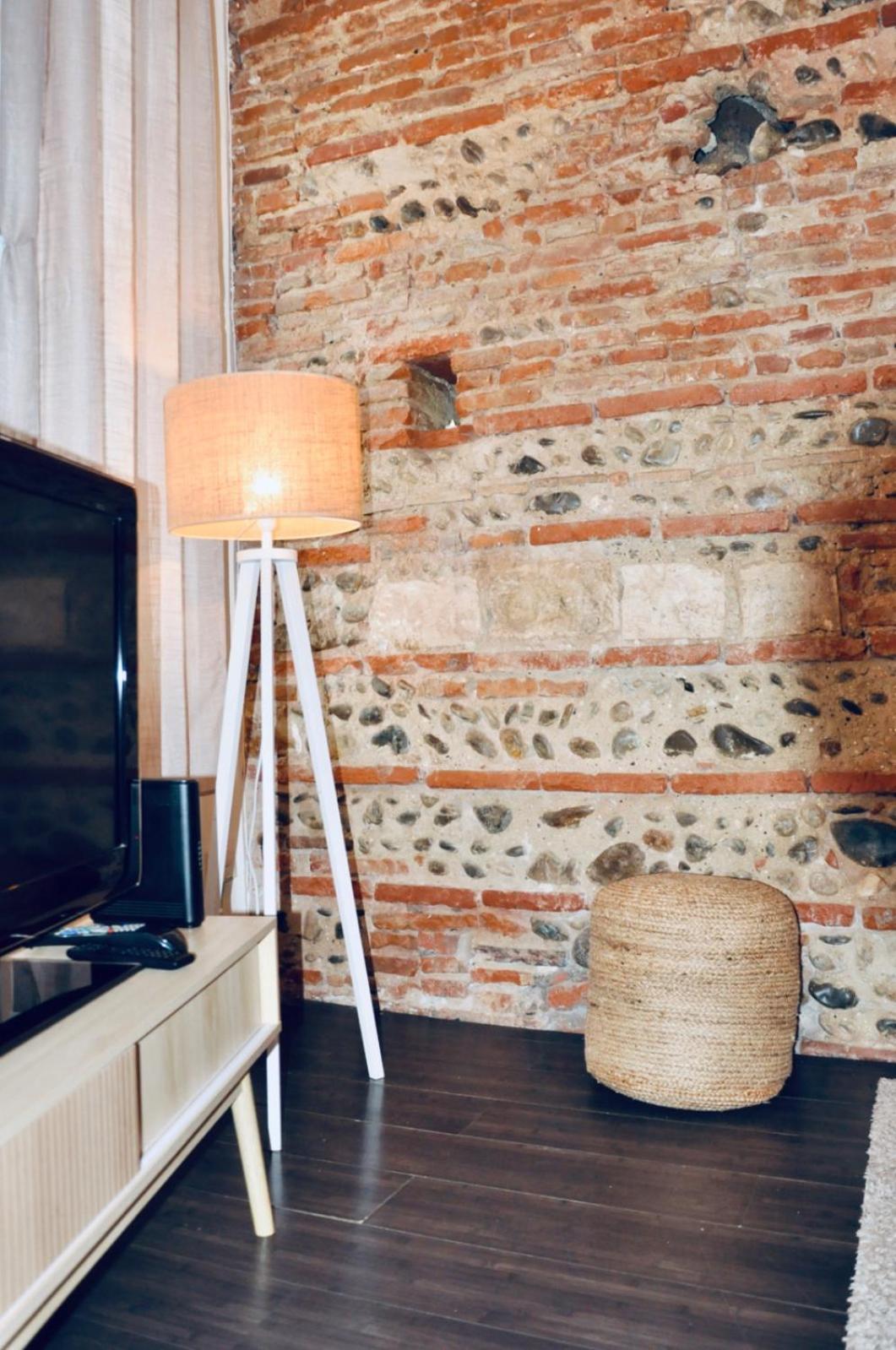 Le Charme D'Arnaud Hypercentre Wifi Accueil Gratuit H24 Apartment Toulouse Exterior photo